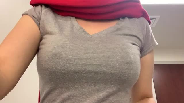 [f] my first ever gif in the work bathroom, how did I do?